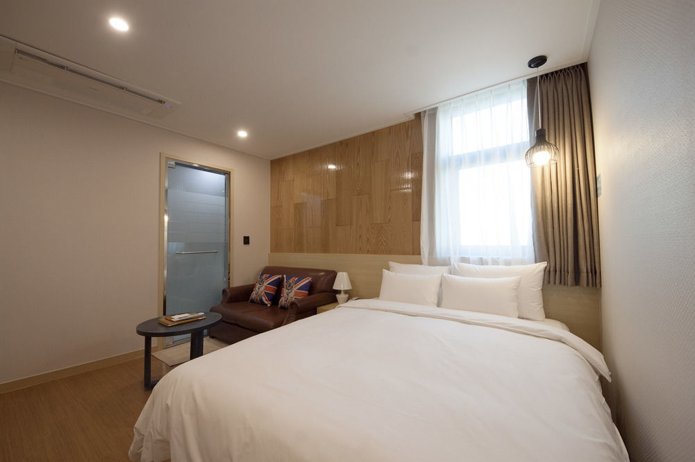 โรงแรมนาโฟเร 3* โซล