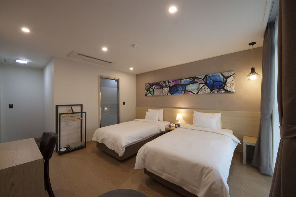 โรงแรมนาโฟเร 3* โซล
