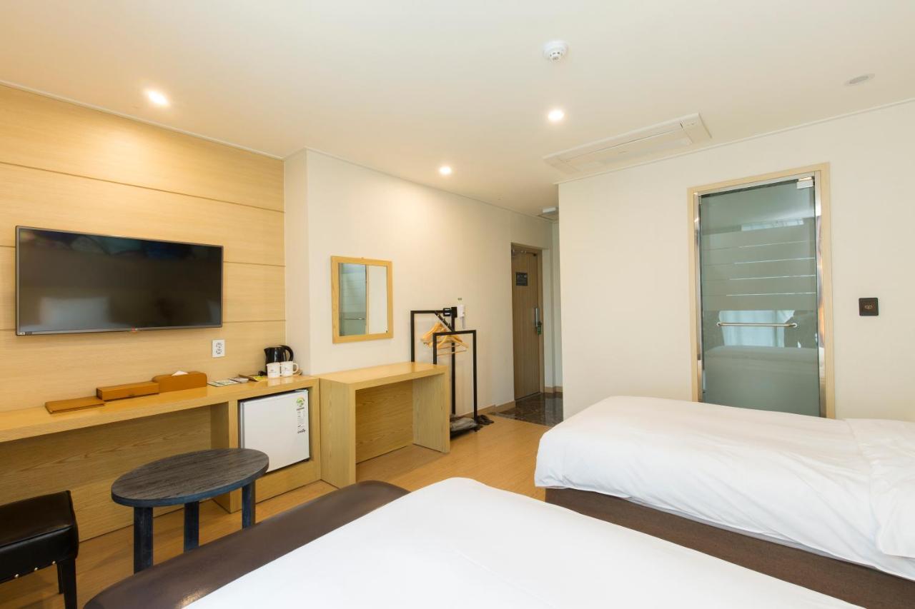 โรงแรมนาโฟเร 3* โซล